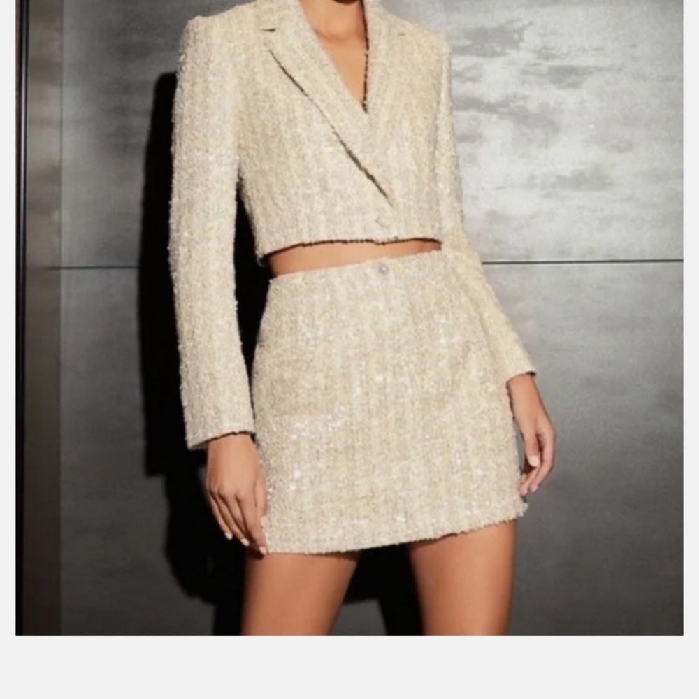 NEW Gianni Bini Sequin Tweed Jacket and skirt matching set